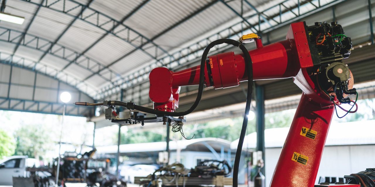 Estrutura industrial e automação de produção da Brastetto
